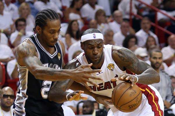 终极之夜!NBA2K冠军悬念即将揭晓 终极之夜!NBA2K冠军悬念即将揭晓