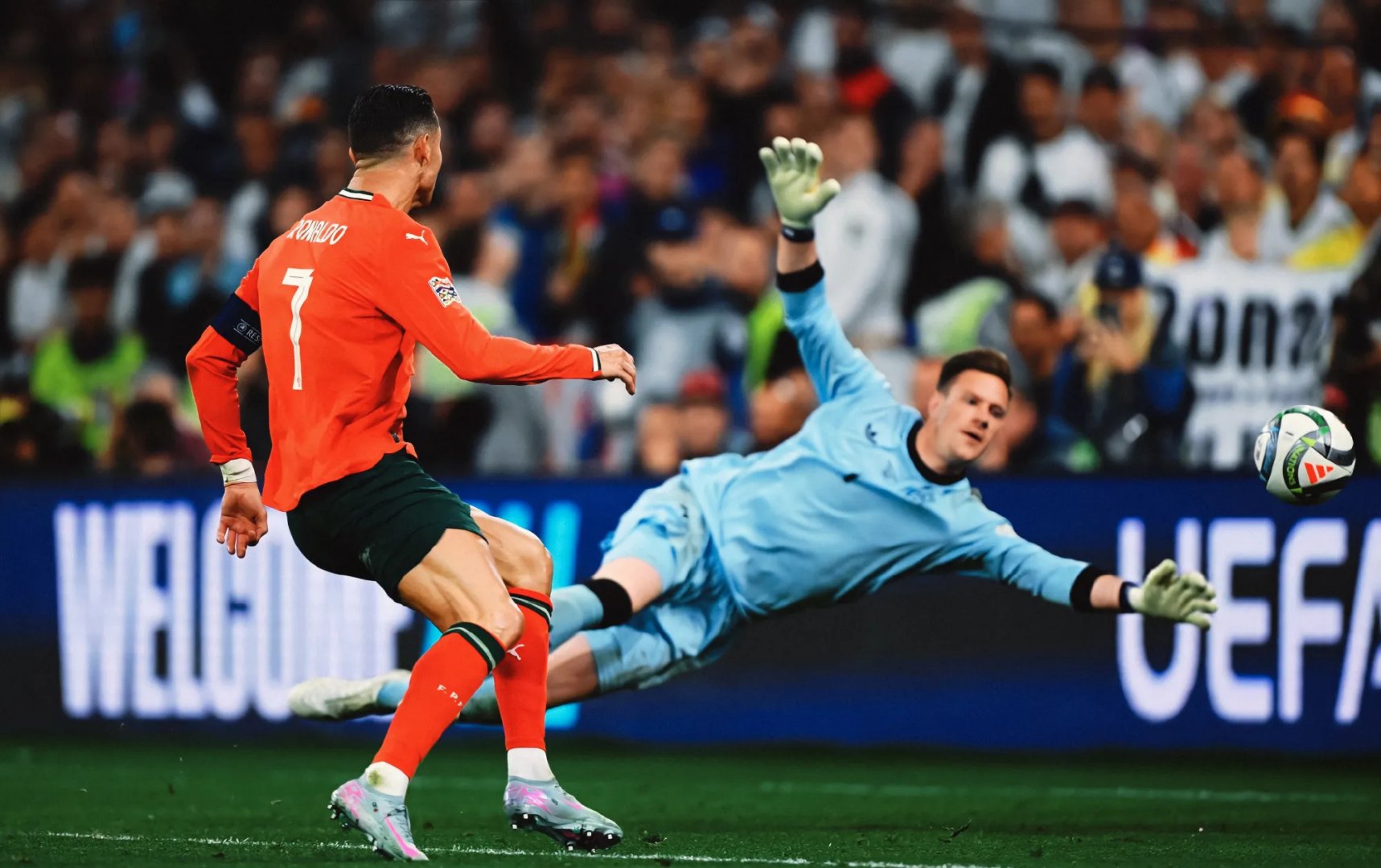 关于奥地利队翻盘葡萄牙队,马龙统治全场的信息 关于奥地利队翻盘葡萄牙队,马龙统治全场的信息