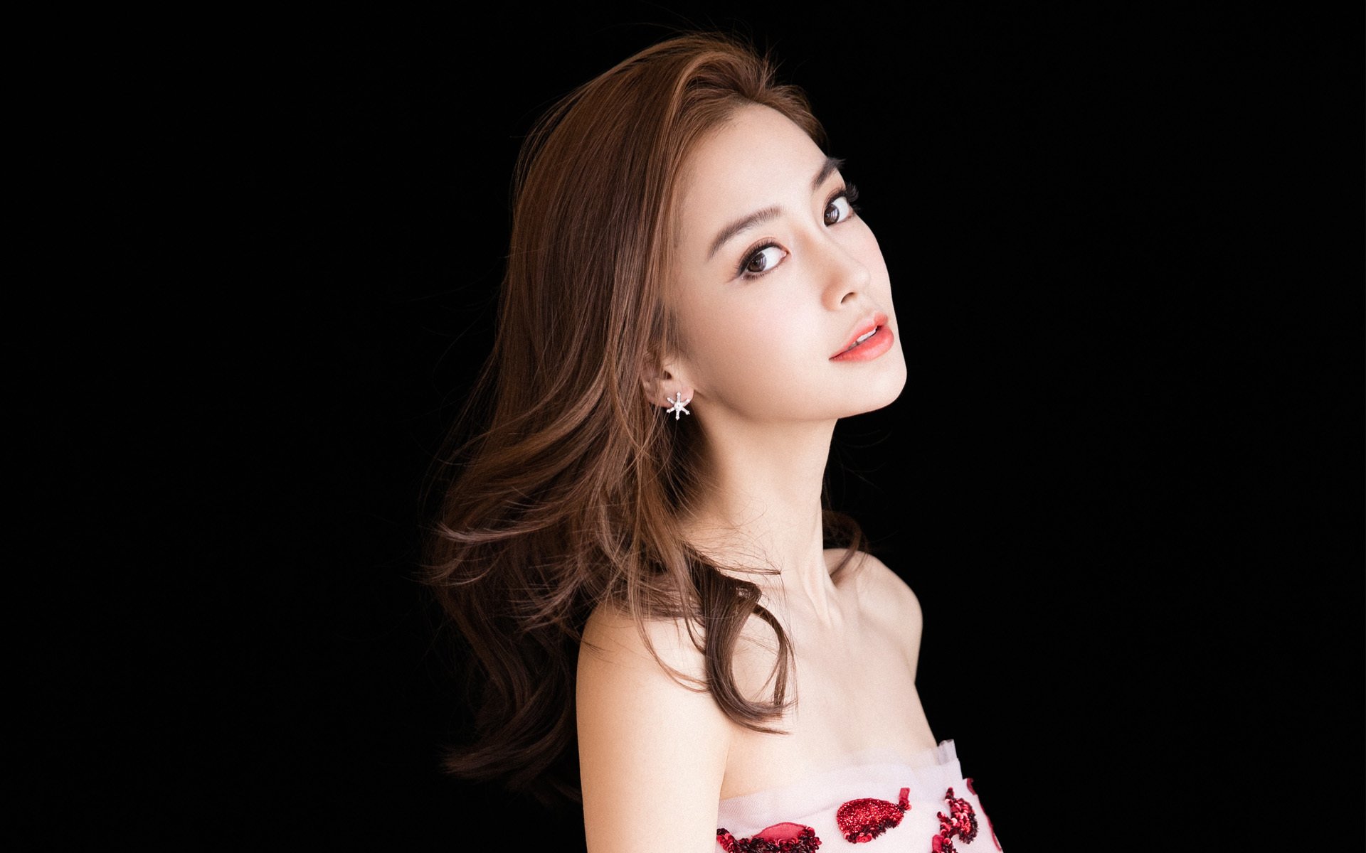 跨界篮球风云,湖人单节震慑广东,范弗利特世界杯展统治